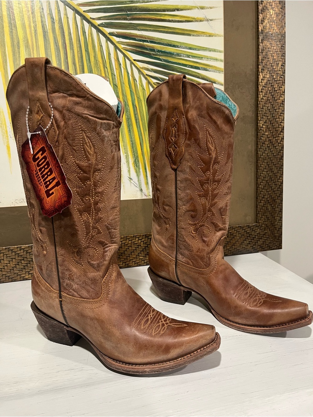 Ladies beautiful Corral Retro embroidered Leather Western Boot